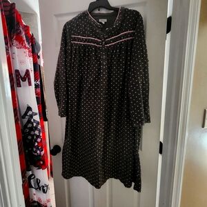 Fleece night gown